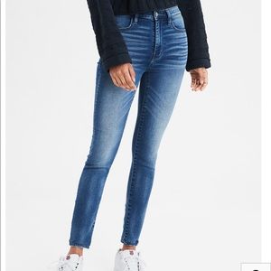 American Eagle Jeans BRAND NEW Size 4